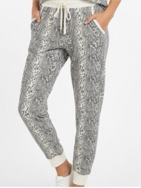 SECRET TREASURES Snake Print Loungers Joggers, Women’s L, Grey White
